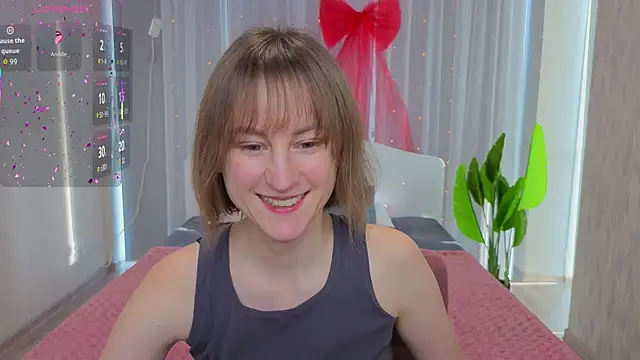 LuluChiiii online show from January 6, 10:52 am