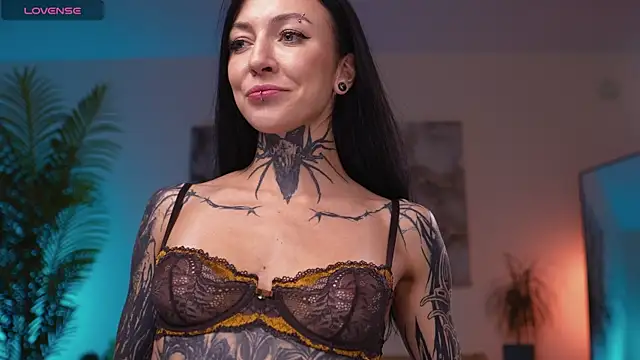 Alise Eve  online show from September 30, 6:24 pm