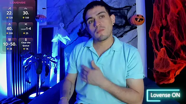 Snapshot of William_Steel_ chatting on October 6, 11:29 am William Steel  online show from October 6, 11:29 am