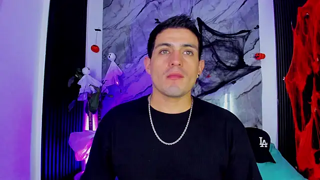 Snapshot of William_Steel_ chatting on October 26, 3:56 am William Steel  online show from October 26, 3:56 am