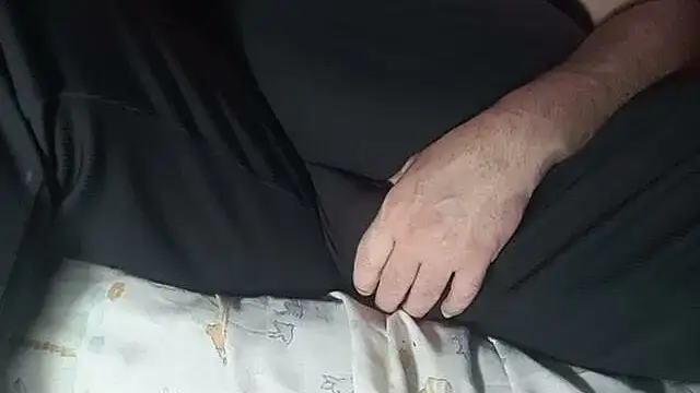 Snapshot of BabyBearMilk chatting on October 6, 4:54 am BabyBearMilk online show from October 6, 4:54 am