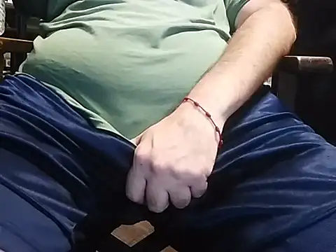 Snapshot of BabyBearMilk chatting on March 27, 10:53 pm BabyBearMilk online show from March 27, 10:53 pm