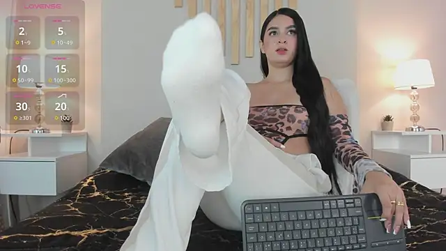 Snapshot of natachadiaz_ chatting on October 30, 11:00 am natachadiaz online show from October 30, 11:00 am