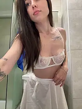 Snapshot of SakuraSara chatting on October 20, 3:51 am SakuraSara online show from October 20, 3:51 am