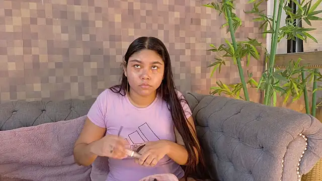 Snapshot of shanon_marel chatting on October 21, 12:17 pm shanon marel online show from October 21, 12:17 pm