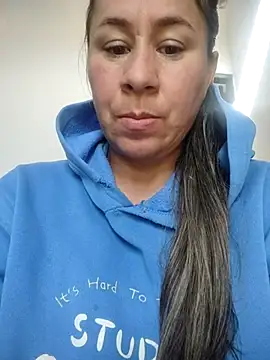 Nala1986 online show from October 29, 1:35 pm