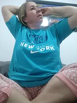 Nala1986 online show from December 22, 3:20 pm