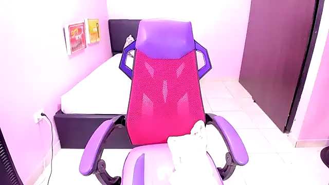 latin doll squirts online show from October 16, 7:26 pm