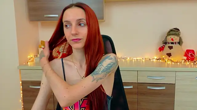 Julia Jae online show from December 17, 7:36 am