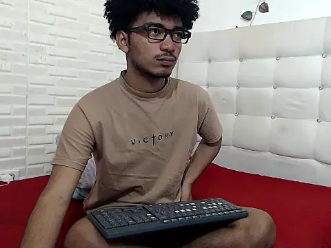 felipecams123 online show from September 24, 1:20 am