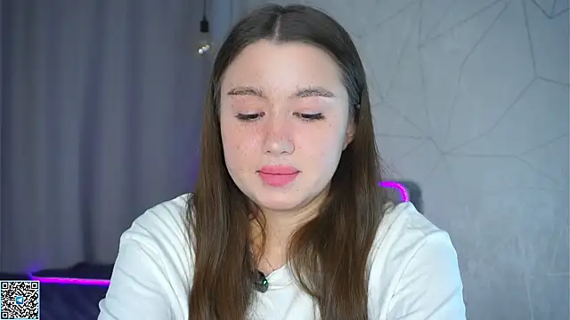 Snapshot of vvillywonka chatting on October 28, 1:42 am vvillywonka online show from October 28, 1:42 am