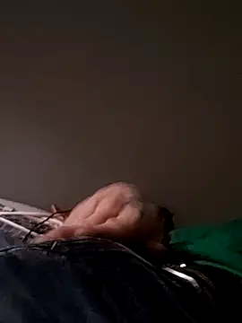 Snapshot of djcarey369159 chatting on March 26, 2:17 am djcarey369159 online show from March 26, 2:17 am