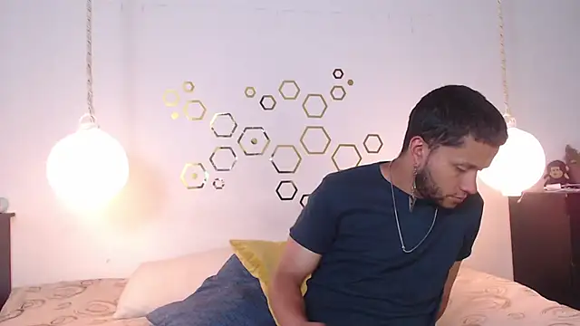 Snapshot of Provincute chatting on September 12, 12:55 am Provincute online show from September 12, 12:55 am