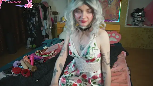 Snapshot of Dia_Angel chatting on May 11, 6:49 pm Dia Angel online show from May 11, 6:49 pm