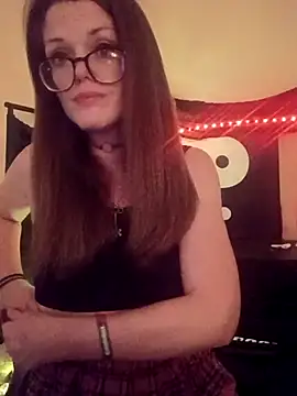 Snapshot of NovaVade chatting on September 10, 10:10 pm NovaVade online show from September 10, 10:10 pm