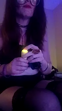 Snapshot of NovaVade chatting on January 13, 6:40 am NovaVade online show from January 13, 6:40 am