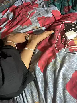 Snapshot of Priyasingh755 chatting on June 19, 2:32 pm Priyasingh755 online show from June 19, 2:32 pm