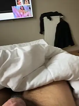 Snapshot of imed692 chatting on November 15, 11:40 am imed692 online show from November 15, 11:40 am