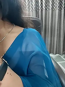 Snapshot of SEEMA_127 chatting on September 12, 2:22 am SEEMA 127 online show from September 12, 2:22 am