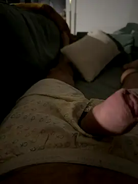 Snapshot of Bigtitsloveshow chatting on October 13, 4:01 am Bigtitsloveshow online show from October 13, 4:01 am