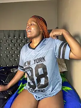 Kikie23 online show from December 3, 9:35 pm