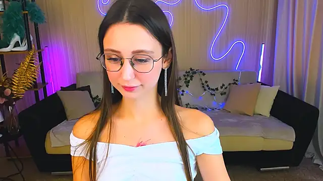 YourLovellyStory online show from September 20, 11:22 am