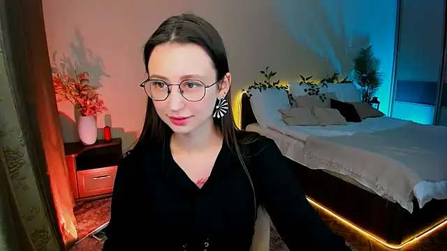 YourLovellyStory online show from November 11, 11:21 am