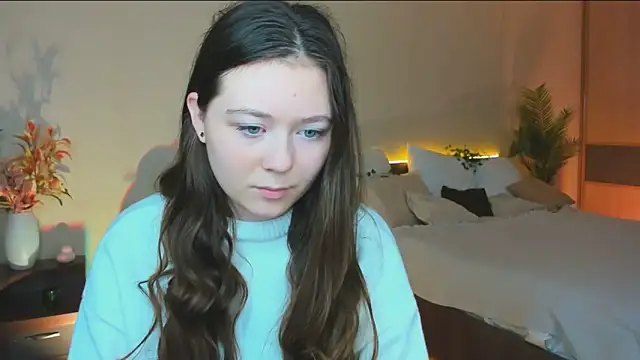 AlluringLookk online show from October 18, 4:15 am