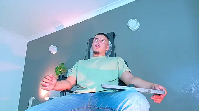 MrFox   online show from October 6, 7:33 pm