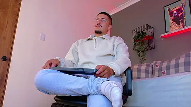 MrFox   online show from February 20, 11:38 pm