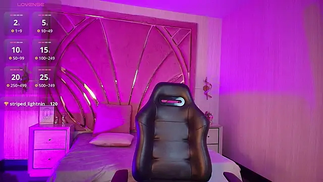 Snapshot of Emilia_Bons chatting on March 10, 1:27 pm Emilia Bons online show from March 10, 1:27 pm