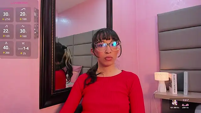 Snapshot of Emilia_Bons chatting on March 17, 1:25 pm Emilia Bons online show from March 17, 1:25 pm