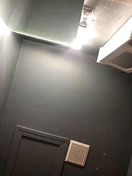 chocolate bella online show from April 2, 3:26 am