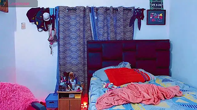 Azley sweet online show from November 11, 1:00 pm