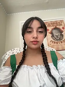 CharmingMaddie online show from September 20, 3:02 pm