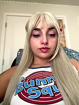 CharmingMaddie online show from October 3, 3:53 pm