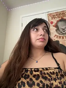 CharmingMaddie online show from November 9, 5:44 pm