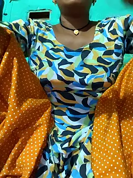 Snapshot of Love-pari077 chatting on September 13, 4:23 am Love-pari077 online show from September 13, 4:23 am