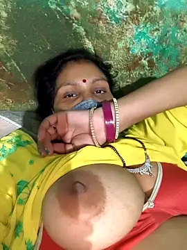 Snapshot of Love-pari077 chatting on September 16, 2:40 pm Love-pari077 online show from September 16, 2:40 pm