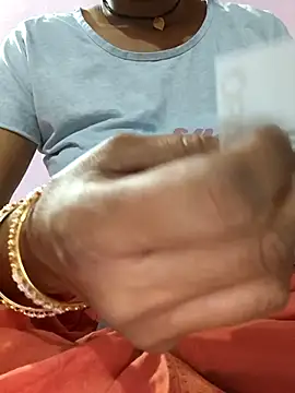 Snapshot of Love-pari077 chatting on October 20, 5:13 pm Love-pari077 online show from October 20, 5:13 pm