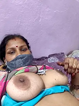 Snapshot of Love-pari077 chatting on October 22, 3:12 pm Love-pari077 online show from October 22, 3:12 pm