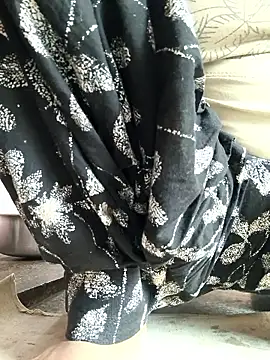 Love-pari077 online show from May 7, 1:22 am