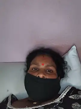 Love-pari077 online show from May 18, 8:20 am