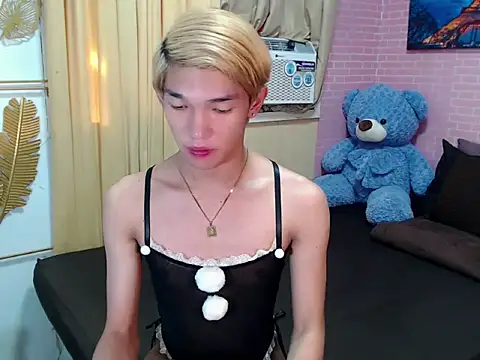 fuckerfriendsxx online show from May 4, 10:39 pm