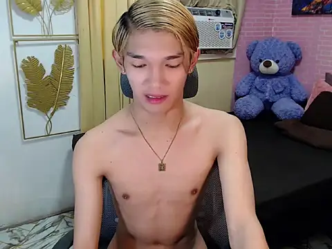 fuckerfriendsxx online show from May 17, 4:32 am