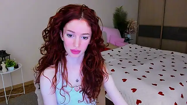 ChristinaConteeree online show from May 10, 4:39 am