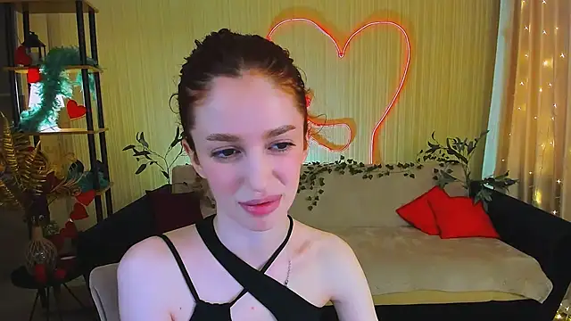 ChristinaConteeree online show from May 14, 1:40 pm