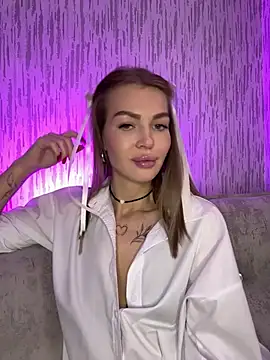 miss veroNika online show from February 6, 3:00 am