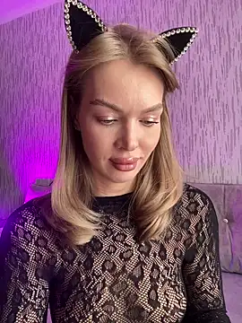 Snapshot of miss_veroNika chatting on May 1, 2:38 am miss veroNika online show from May 1, 2:38 am