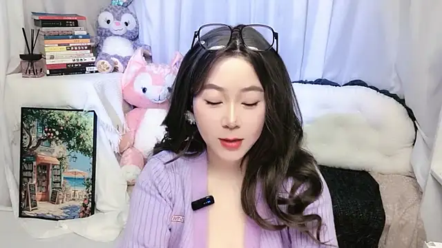 Emmaq996 online show from April 3, 1:03 am